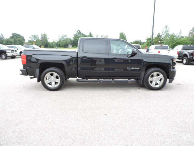 2017 Chevrolet Silverado 1500 LT 5.3L V8 4X4 Heated Seats Z71 13 in Cars & Trucks in Stratford - Image 4