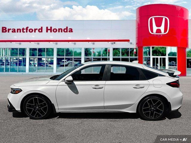 2023 Honda Civic Hatchback Sport Touring in Cars & Trucks in Brantford - Image 2