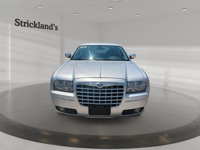 2010 CHRYSLER 300 C 4D SEDAN in Cars & Trucks in Stratford - Image 3