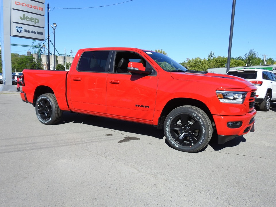 2022 Ram 1500 SPORT