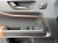 HEATED FRONT SEATS, LANE DEPARTURE WARNING, LANE KEEPING ASSIST, BLIND SPOT MONITOR, BACK-UP CAMERA... (image 7)