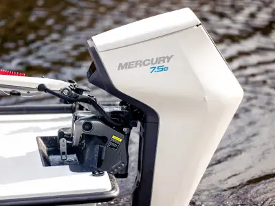 The Mercury Avator 7.5e electric outboard delivers clean, quiet power that's as simple to use as it...