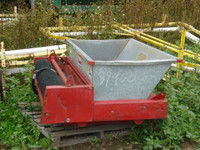 Toro Seeder