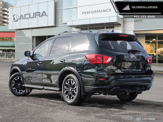  2019 Nissan Pathfinder SL Premium V6 4x4 at in Cars & Trucks in Calgary - Image 4