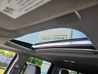 2023 GMC Sierra 1500 Denali 4x4 Crew Cab with the 5.3L V8 and 56,527 kms! Clean history with no acci... (image 9)