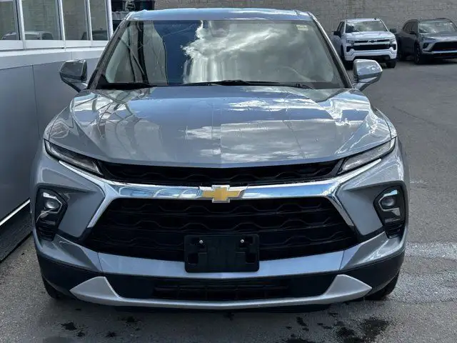 2023 Chevrolet Blazer LT in Cars & Trucks in Calgary - Image 3