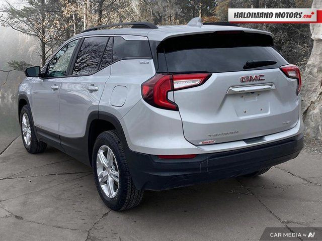 2022 GMC Terrain SLE in Cars & Trucks in Hamilton - Image 3