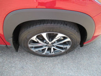 Fresh off lease from Toyota, this small SUV has a clean Carfax, two sets of keys and is in great con... (image 4)