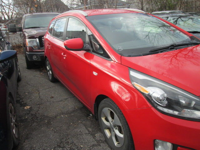 2014 Kia Rondo 7 seats super clean warr and inspection report in Cars & Trucks in City of Montréal