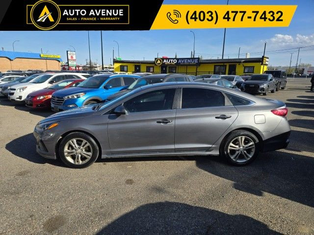 2019 Hyundai Sonata Essential w/ Sport Pkg in Cars & Trucks in Calgary - Image 2