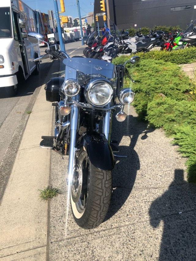 2005 Yamaha XV1700 Roadstar Midnight Silverado Special Edition in Street, Cruisers & Choppers in Vancouver - Image 2