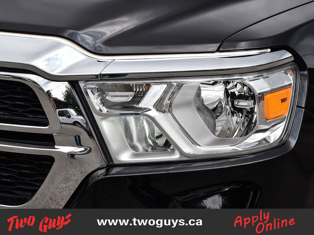 2019 Ram 1500 Tradesman 4x4 Quad Cab 6'4 Box Back Up Camera in Cars & Trucks in St. Catharines - Image 4