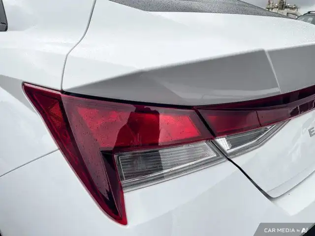2024 Hyundai Elantra Preferred w/Tech Package | CarPlay in Cars & Trucks in Cambridge - Image 12