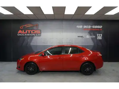 TOYOTA COROLLA LE 2018 BERLINE ÉDITION LE 4 CYLINDRES 1.8 LITRES ** JAMAIS ACCIDENTÉ ** TOUJOURS ENT...