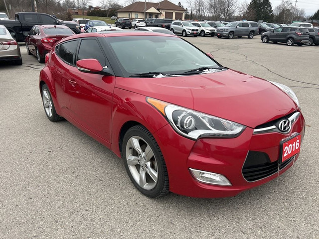  2016 Hyundai Veloster MANUAL TRANSMISSION, SUNROOF, CLEAN CARFA in Cars & Trucks in London - Image 4