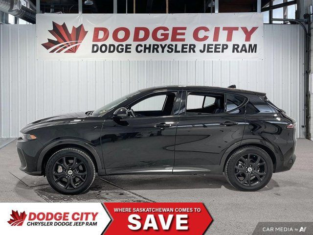 2024 Dodge Hornet R/T Plus PHEV EAWD | Turbocharged in Cars & Trucks in Saskatoon - Image 2