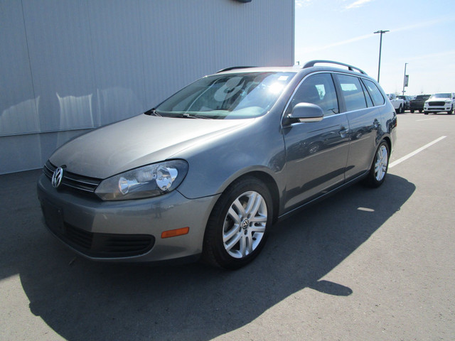 2011 Volkswagen Golf wagon STK# A19911 in Cars & Trucks in Calgary