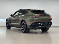 L'Aston Martin DBX 2022 est un VUS raffiné à traction intégrale qui allie performances et fonctionna... (image 5)