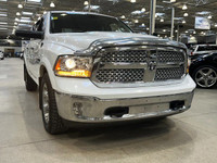 GVWR: 3 152 KGS (6 950 LBS),3.92 REAR AXLE RATIO,MONOTONE PAINT APPLICATION -inc: Body-Colour Fender... (image 1)
