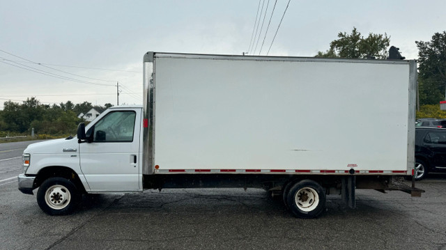 2016 FORD E-450 SUPER DUTY CUBE VAN E-450 Super Duty 176" DRW in Cars & Trucks in Markham / York Region - Image 2