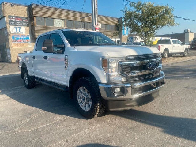 2021 Ford F-250 XLT Crew Cab Short Box 4WD in Cars & Trucks in City of Toronto
