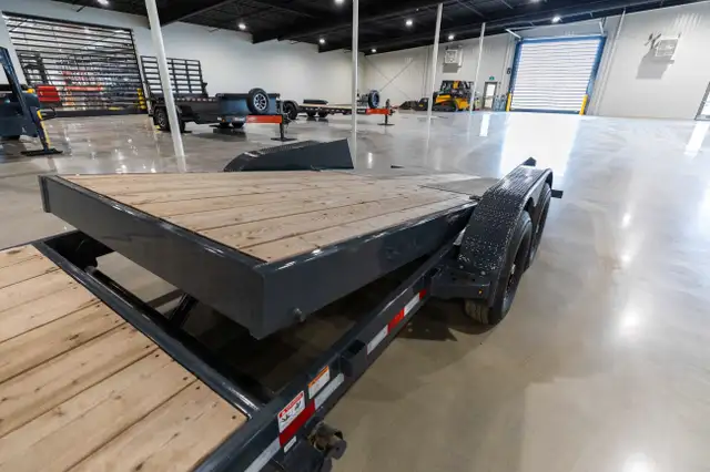 8-Ton, 22' Tilt Trailer Brandt UBT822 in Cargo & Utility Trailers in Regina - Image 8