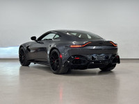 L'Aston Martin Vantage Coupe 2022 est une voiture de sport élégante et puissante avec un faible kilo... (image 5)