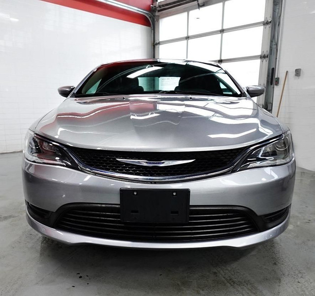 2015 Chrysler 200 SUPER LOW KM,NO ACCIDENT ,MUST SEE in Cars & Trucks in City of Toronto - Image 2