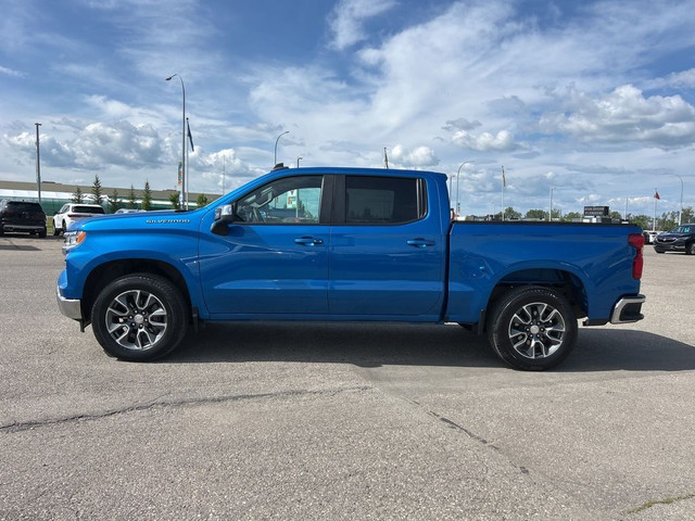 2023 Chevrolet Silverado 1500 LT in Cars & Trucks in Calgary - Image 3