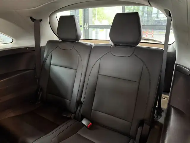 2017 Acura MDXSH-AWD 4dr in Cars & Trucks in City of Montréal - Image 11