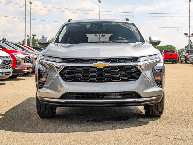 2025 Chevrolet Trax LT in Cars & Trucks in Edmonton - Image 3