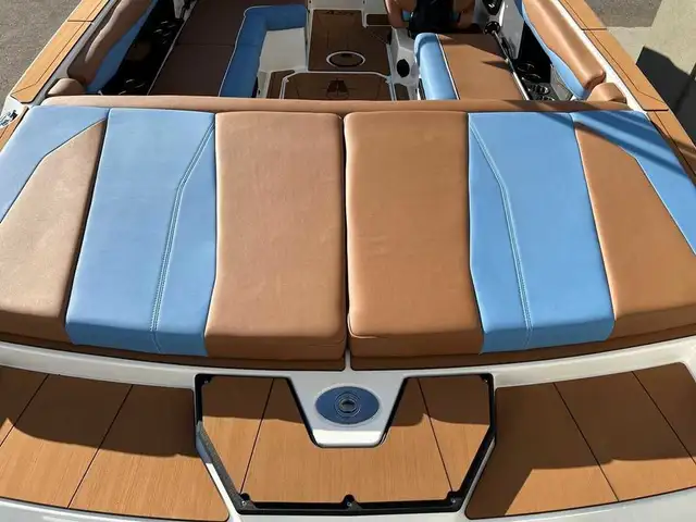 2024 Axis A225 in Powerboats & Motorboats in Saskatoon - Image 7