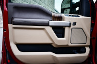 Low Mileage, Leather Seats, Cooled Seats, Bluetooth, Rear View Camera, Remote Start! 6 LOCATIONS KIN... (image 8)