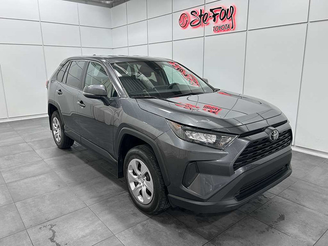2023 Toyota RAV4 LE AWD - SIEGES CHAUFFANTS - BLUETOOTH dans Autos et camions  à Ville de Québec