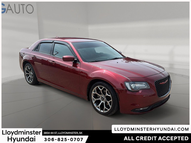 2018 Chrysler 300 in Cars & Trucks in Lloydminster - Image 3