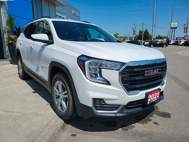 2022 GMC Terrain SLE in Cars & Trucks in Markham / York Region - Image 3