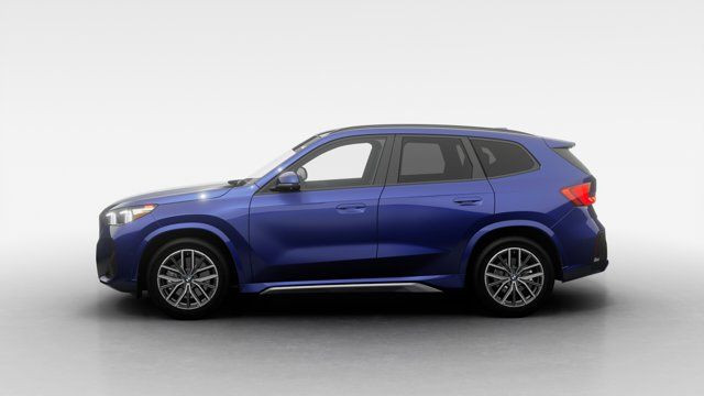 2026 BMW X1 xDrive28i dans Autos et camions  à Laval/Rive Nord - Image 4