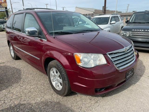 2009 Chrysler Town & Country TOURING