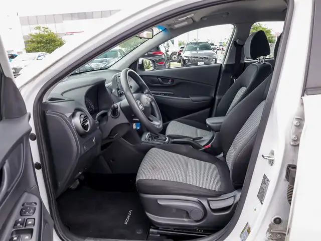 2021 Hyundai Kona 2.0L Essential FWD - Heated Seats - $131 B/W dans Autos et camions dans Ottawa - Image 9