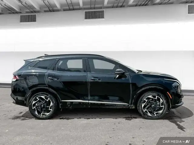 2023 Kia Sportage Plug-In Hybrid SX 1.6L AWD | in Cars & Trucks in Winnipeg - Image 8