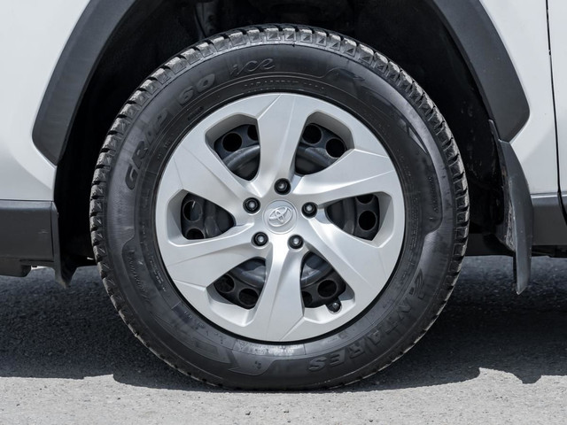 2021 Toyota RAV4 LE AWD for sale in Cars & Trucks in Oakville / Halton Region - Image 4