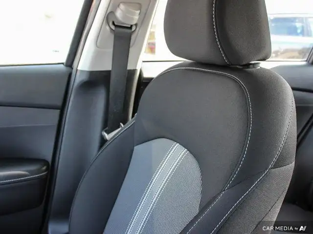 2022 Kia Forte EX | Heated Steering Wheel | Cpo | Lane Keep in Cars & Trucks in Hamilton - Image 20