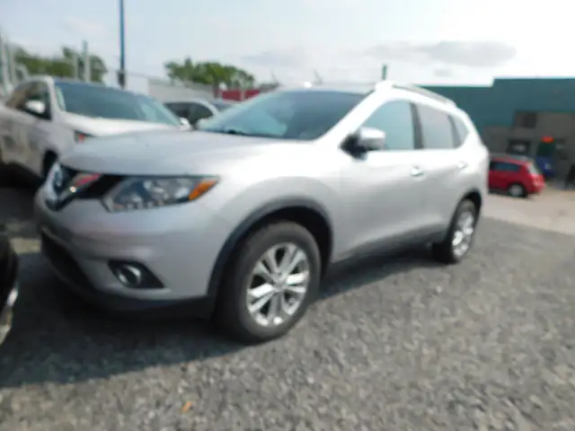 Nissan Rogue SV AWD Mags, Toit Ouvrant Sieges Chauffants 2016 in Cars & Trucks in City of Montréal - Image 2