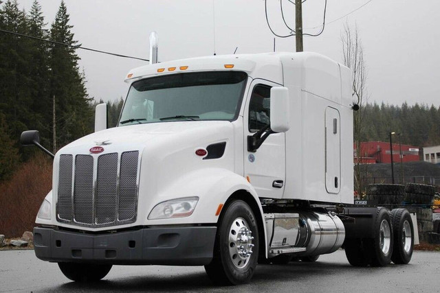  2018 Peterbilt 579 Tandem Sleeper Semi with 72in Cab - 510 HP in Heavy Trucks in Tricities/Pitt/Maple - Image 2