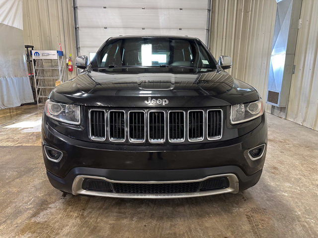  2015 Jeep Grand Cherokee Limited | Sunroof | NAV | Remote Start in Cars & Trucks in Strathcona County - Image 2