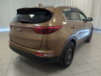 Our great looking 2018 Kia Sportage EX AWD is a stand-out in Burnished Copper! Powered by a 2.4 Litr... (image 7)