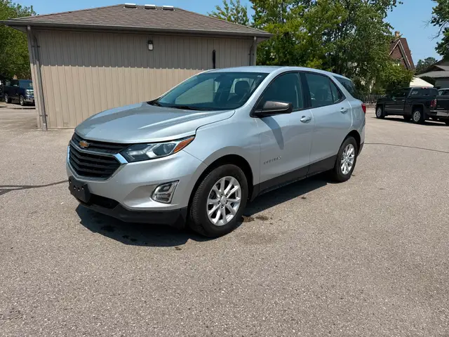 2019 Chevrolet Equinox LS HEATED SEATS | 1.5L 4 CYLINDER | AL... in Cars & Trucks in London - Image 2