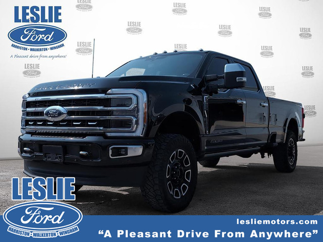 2023 Ford F-350 Platinum 4WD Crew Cab 8' Box in Cars & Trucks in Stratford