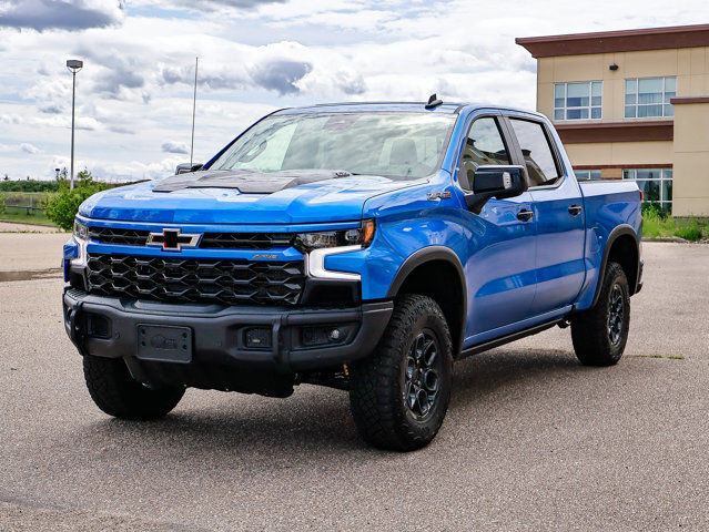 2025 Chevrolet Silverado 1500 ZR2 | Westin Power Boards | GM in Cars & Trucks in Strathcona County - Image 4