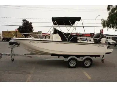 190 MONTAUK 150XL MERCURY - HEURES MOTEUR : 9 - GARANTIE JUSQU'AU 19-06-2025 - RAYMARINE AXIOM 9'' -...